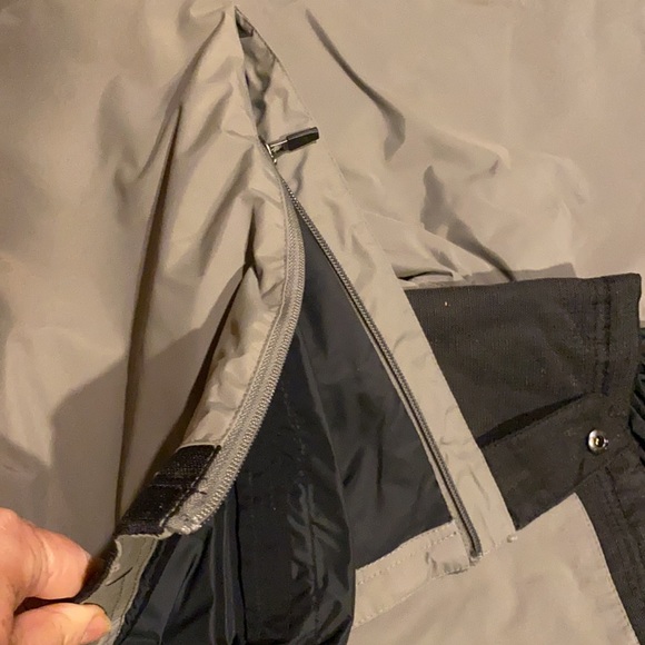 NWT L.L. Bean Grey Waterproof Tek 2 Snow and Ski Pants - Picture 5 of 16